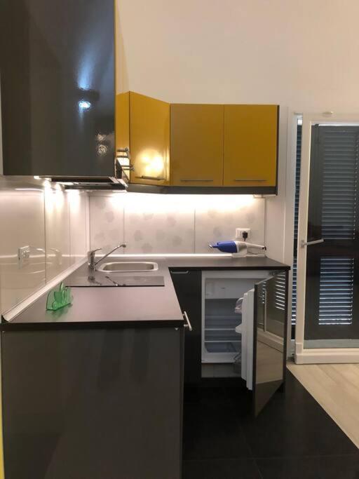 Trilocale Cc 009057-Lt-0333 Apartment Spotorno Bagian luar foto